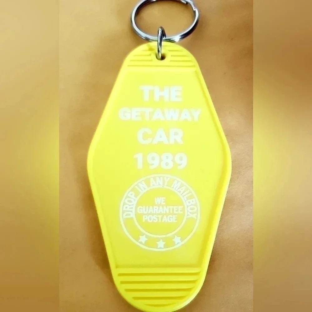 The gateway car Taylor song hotel keychain